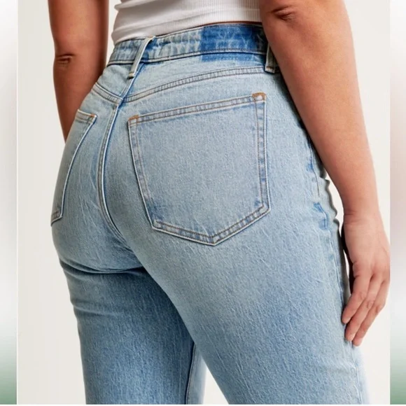 NWT Abercrombie Fitch The 90s High Rise Relaxed Jean Medium With Front Yoke 34 S - Picture 4 of 16